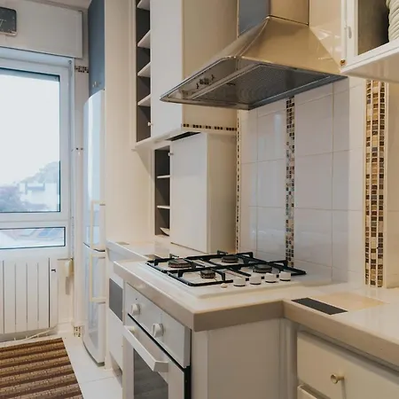 Seaside Colorful Flat - Location * Nazare