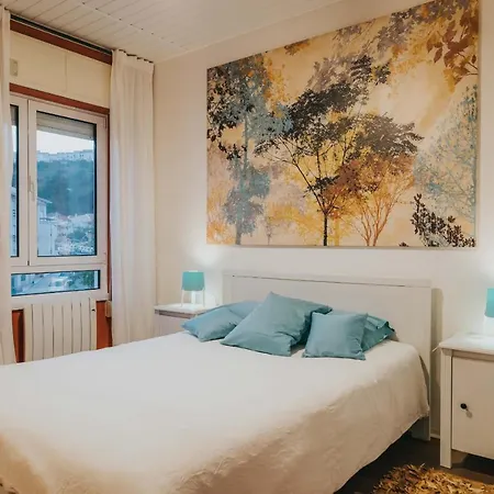 Seaside Colorful Flat - Location